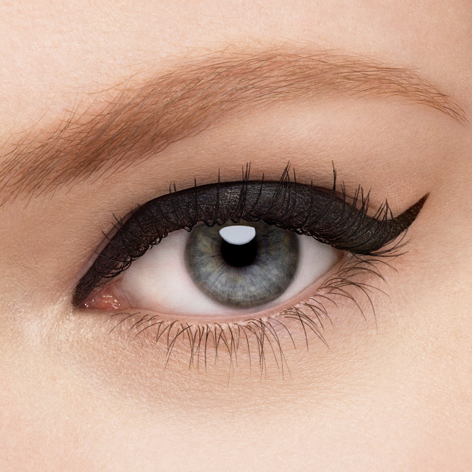Colorstay Sharp Line Liquid Eye Pen 16g-Black